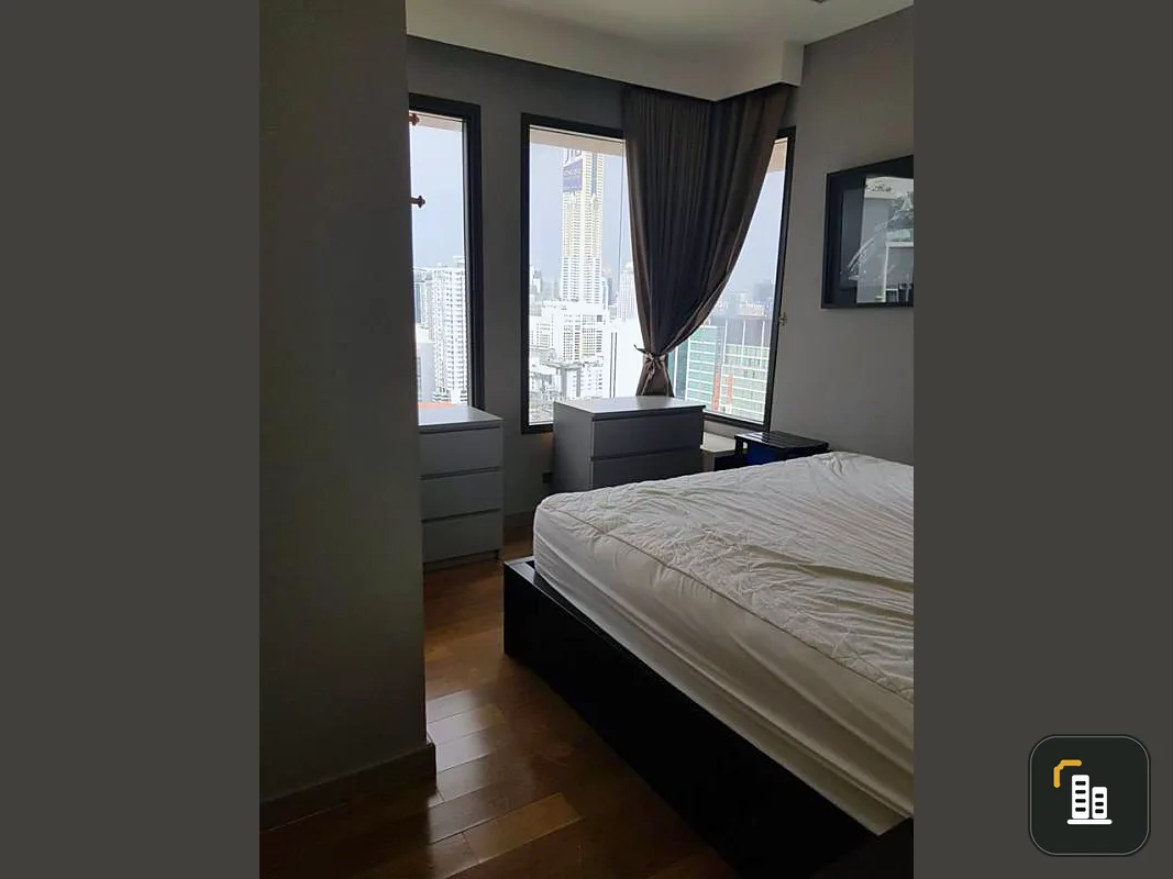 For sale M payathai*** 1 bedroom, 1 bathroom, 16th floor, windows around the room, very bright view, have to rent because it's very satisfying!!
