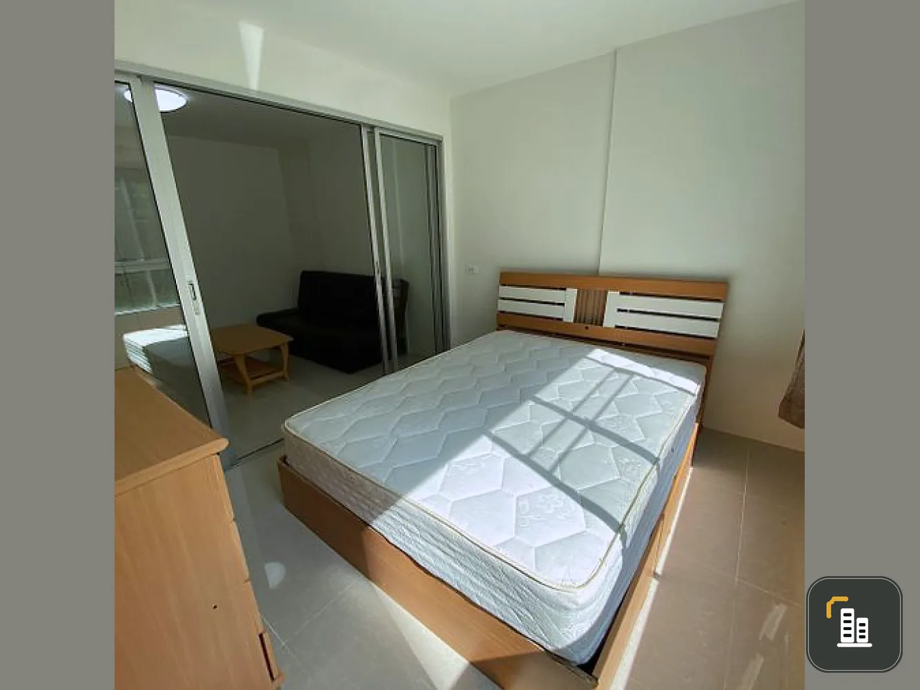 Sell DCondo Rattanathibet This room is very spacious. Just renovated, fresh, hot, fully furnished, come and own it.