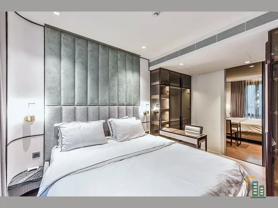 For rent, The Reserve Sukhumvit 61, luxury room, super luxury, well furnished, built-in, heavy duty I need this room