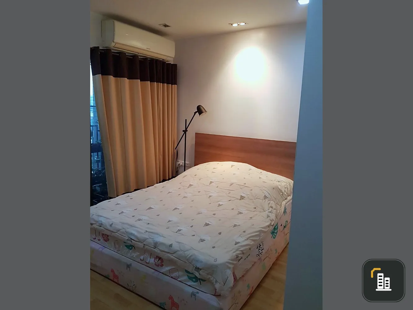 Sell Casa Condo Asoke-Din Daeng This room is very new. never rented High floor, great view Whoever misses it will regret it.