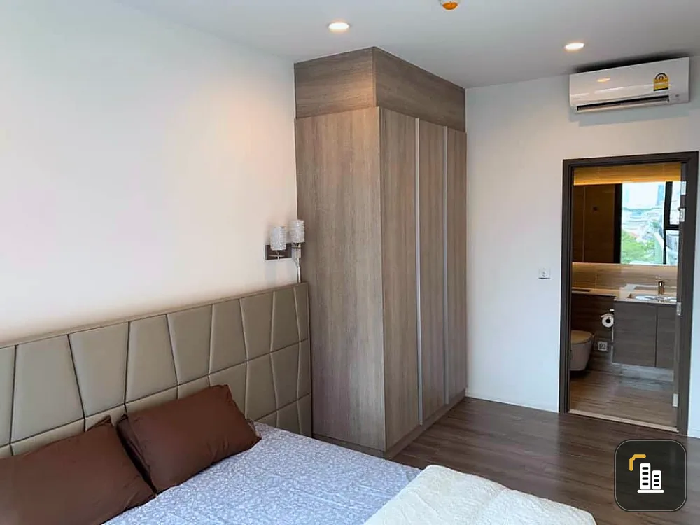 For sale, Whizdom Essence Condo, convenient transportation, golden location, don't miss it!!