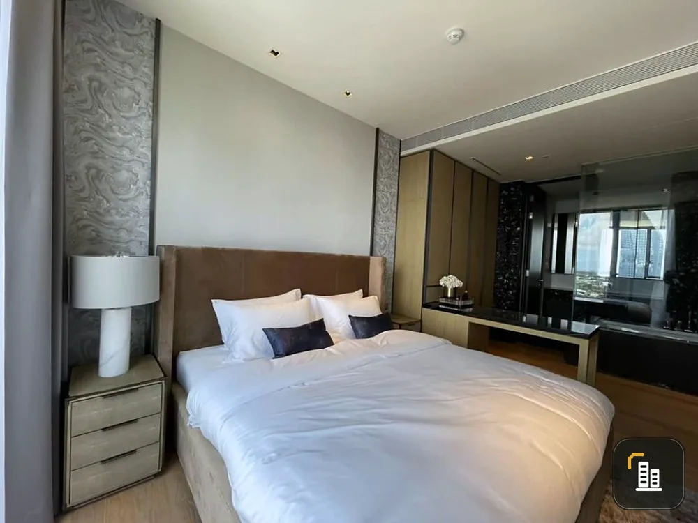 Beatniq Sukhumvit 32 for rent or sale, Lots of usable space, high floor, great view, book now.