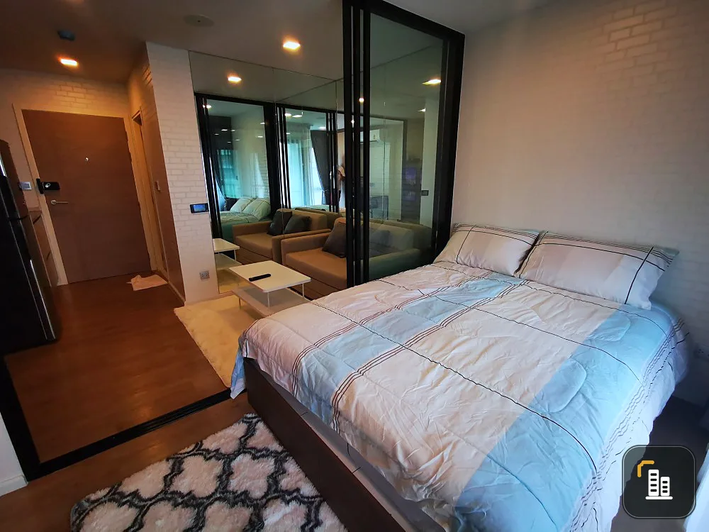 For rent Kave town shift, next to the wall around the room, outside view, cool breeze Premium decoration, very nice to live in. Don't miss it.
