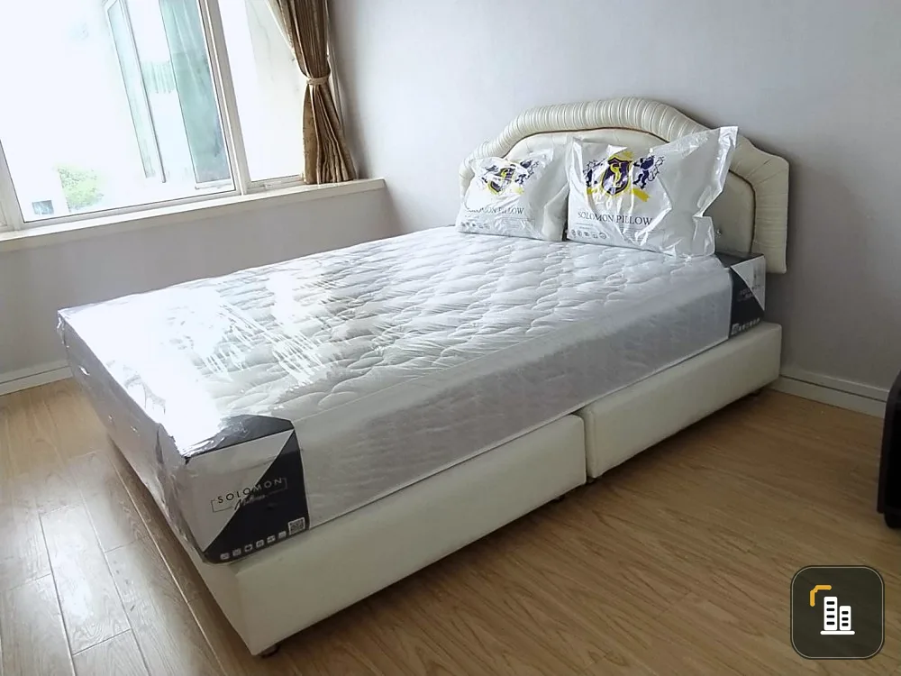 For rent T.C. Green, beautiful room, garden view, very wide inside full living space Comes with the best price. Book now.