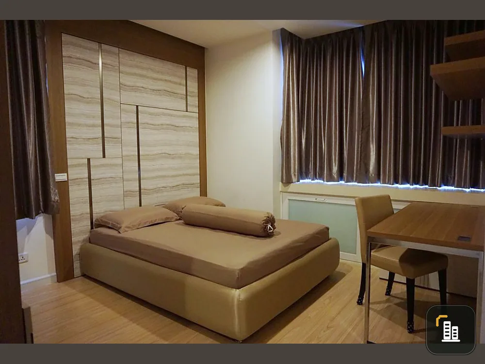 For rent TC Green, very beautiful room, decorated with built-in tone control This price is extremely discounted. Private corner room. Book now. Don't