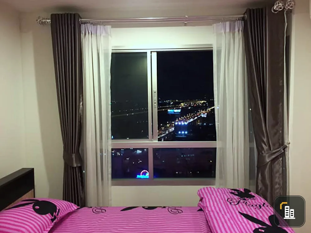 Condo for sale, Lumpini Place Borommaratchachonnani-Pinklao, high floor, beautiful view, near Silpakorn University, move now, don't hesitate !!