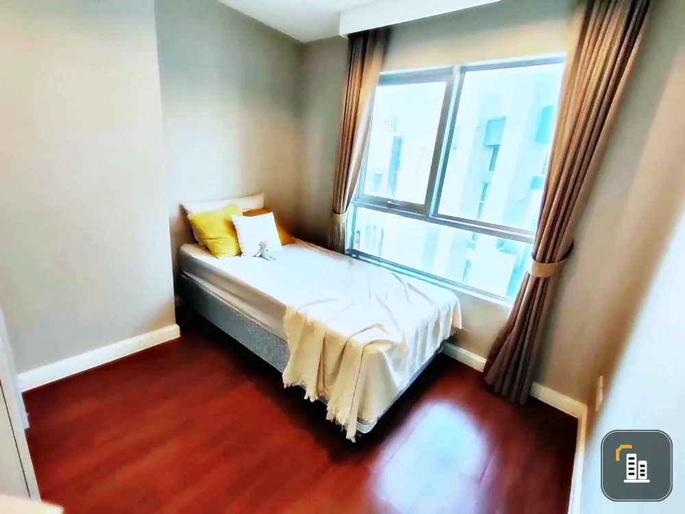 For sale or rent!! Belle Grand Rama 9 Condo, 35th floor, Building A1, beautiful unit, fully furnished, ready to move in. Reserve now!!
