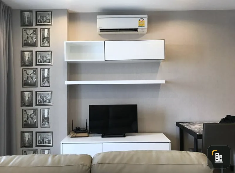 Condo for rent, Ideo Q Ratchathewi, 30th floor, no block view, well decorated Furniture from SB can move in right away.