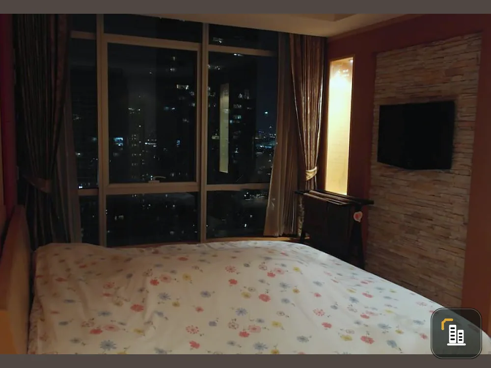 Condo for rent, Baan Sathorn-Chao Phraya, northwest room, near BTS, don't wait.