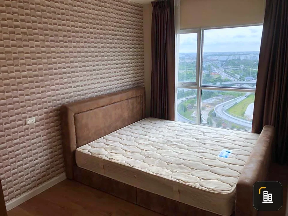 Sell Aspire Sathorn-Taksin (Timber Zone) . 17th floor corner room with furniture and electrical appliances