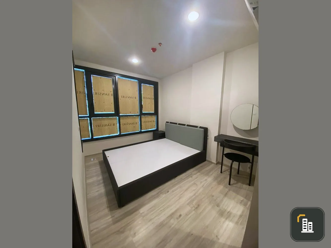 Sale down payment, Condo XT Huai Khwang, good location, convenient transportation, near MRT Huai Khwang, don't miss it!!