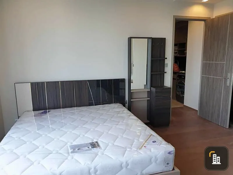 New room, first hand, this way. Furnished + electrical appliances, very heavy, rent Ideo q victory