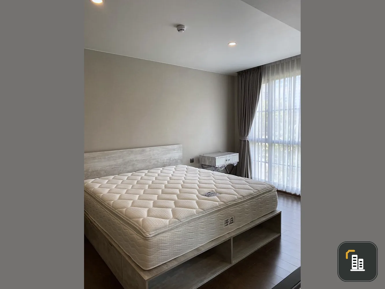 Condo for sale at Na Wara Residence, good location, convenient transportation, can't miss it.