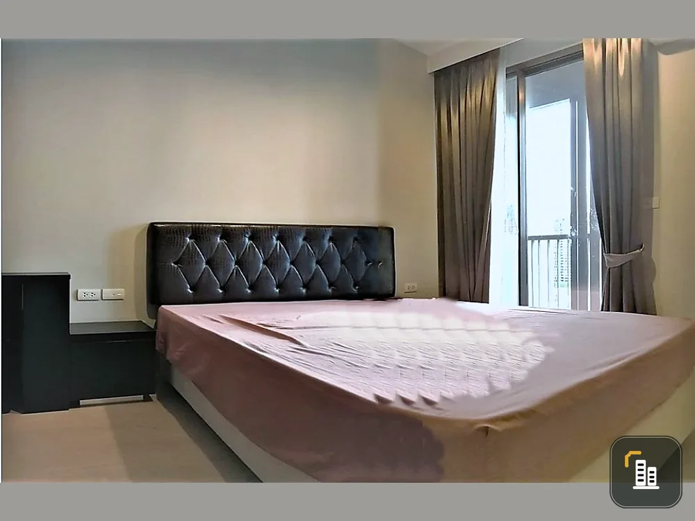 Condo for rent Rhythm Sukhumvit 44/1, next to BTS Phra Khanong, 15th floor, city view, ready to move in, good location, don't wait!