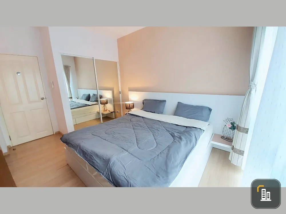 Urgent sale!! Condo A Space Sukhumvit 77, swimming pool view Complete with furniture and electrical appliances. Don't miss it!!