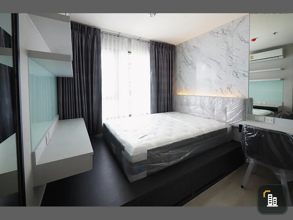 Condo for sale, rent, Life Pinklao, beautiful room, high floor, pool view, don't miss it !!