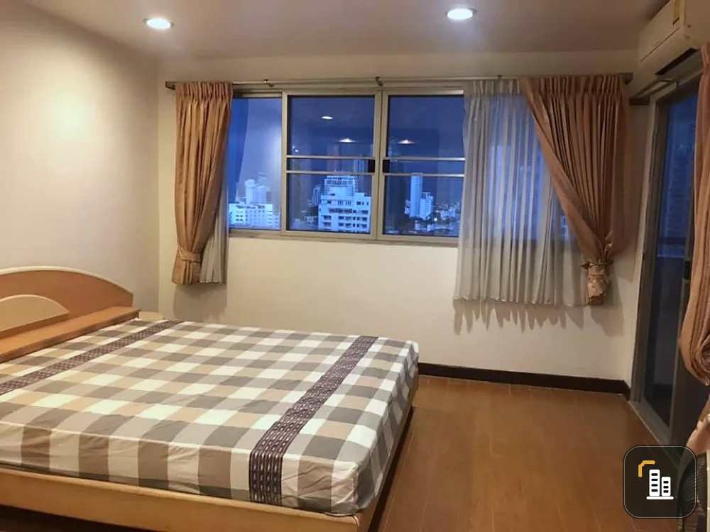 Condo for sale, The Waterford Diamond, Sukhumvit 30/1, corner room, good view, don't miss it.