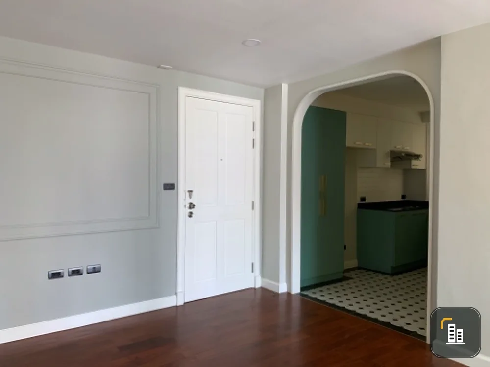 Sale/Rent 49 Plus, newly renovated room. ready to move in Can't miss it