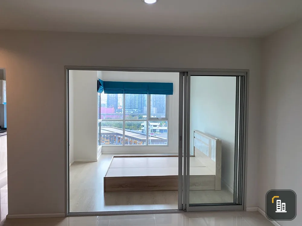 Sell Aspire Rama 9 Floor 12A, Building B, empty room, brand new, south, no block, buy now, great price