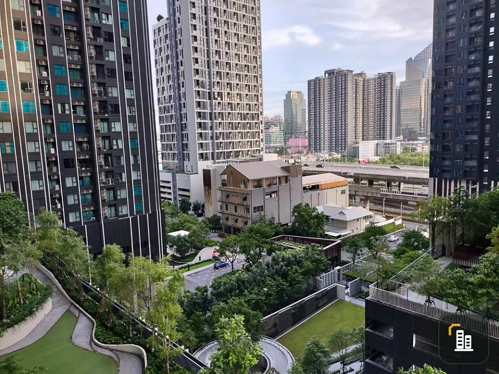 Studio room for sale, Condo Life Asoke Rama 9 B, 11th floor, beautiful view, 25 sq.m. I can tell you don't miss it.