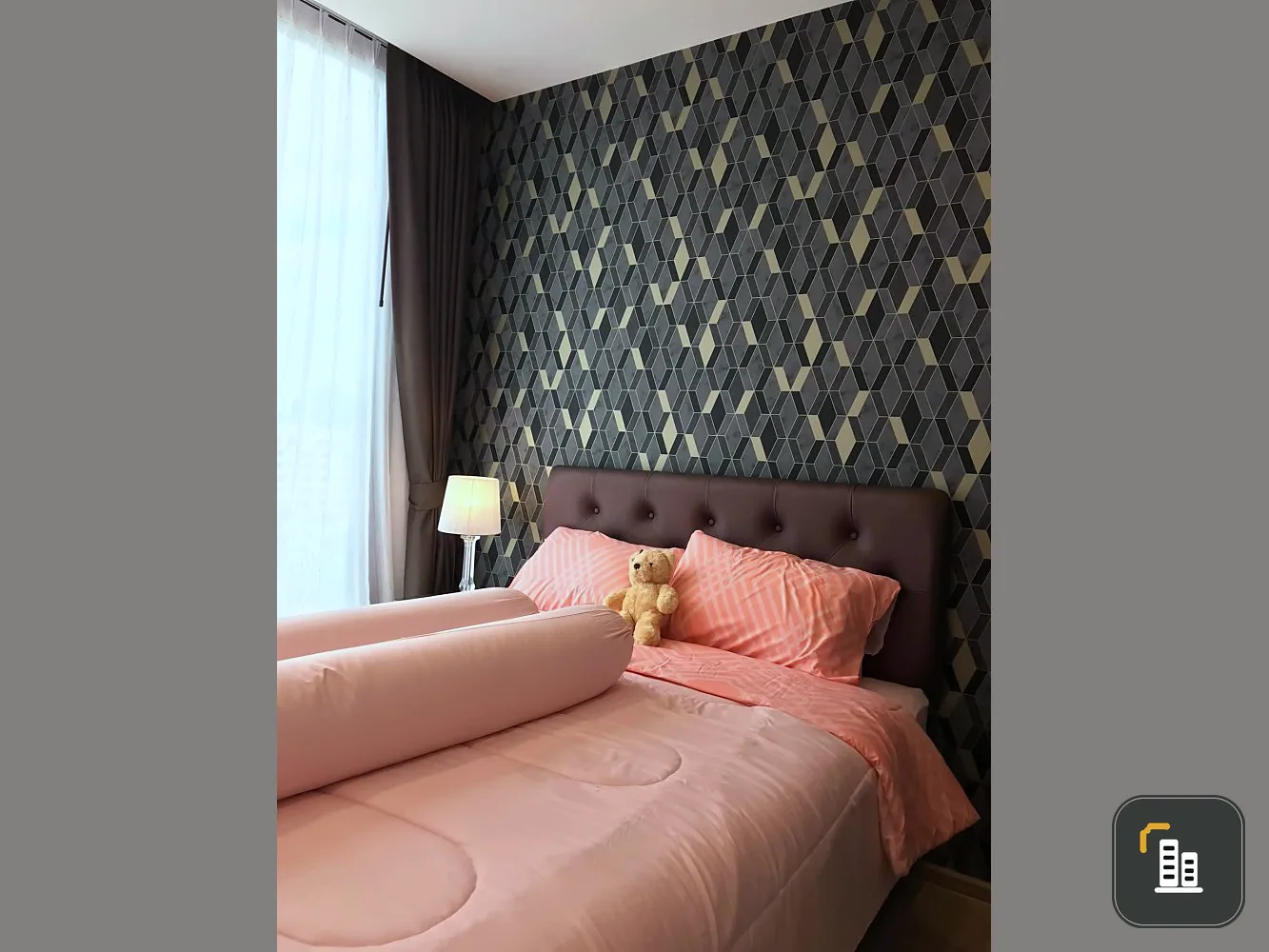 For rent, The Line Phahol-Pradipat condo, 2 bed room 2 bathroom, size 66 sqm., good view, great price, book now.