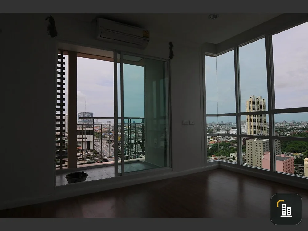 Condo for sale, Lumpini Suite Pinklao, 2 bedrooms, top floor, city view, must book !!