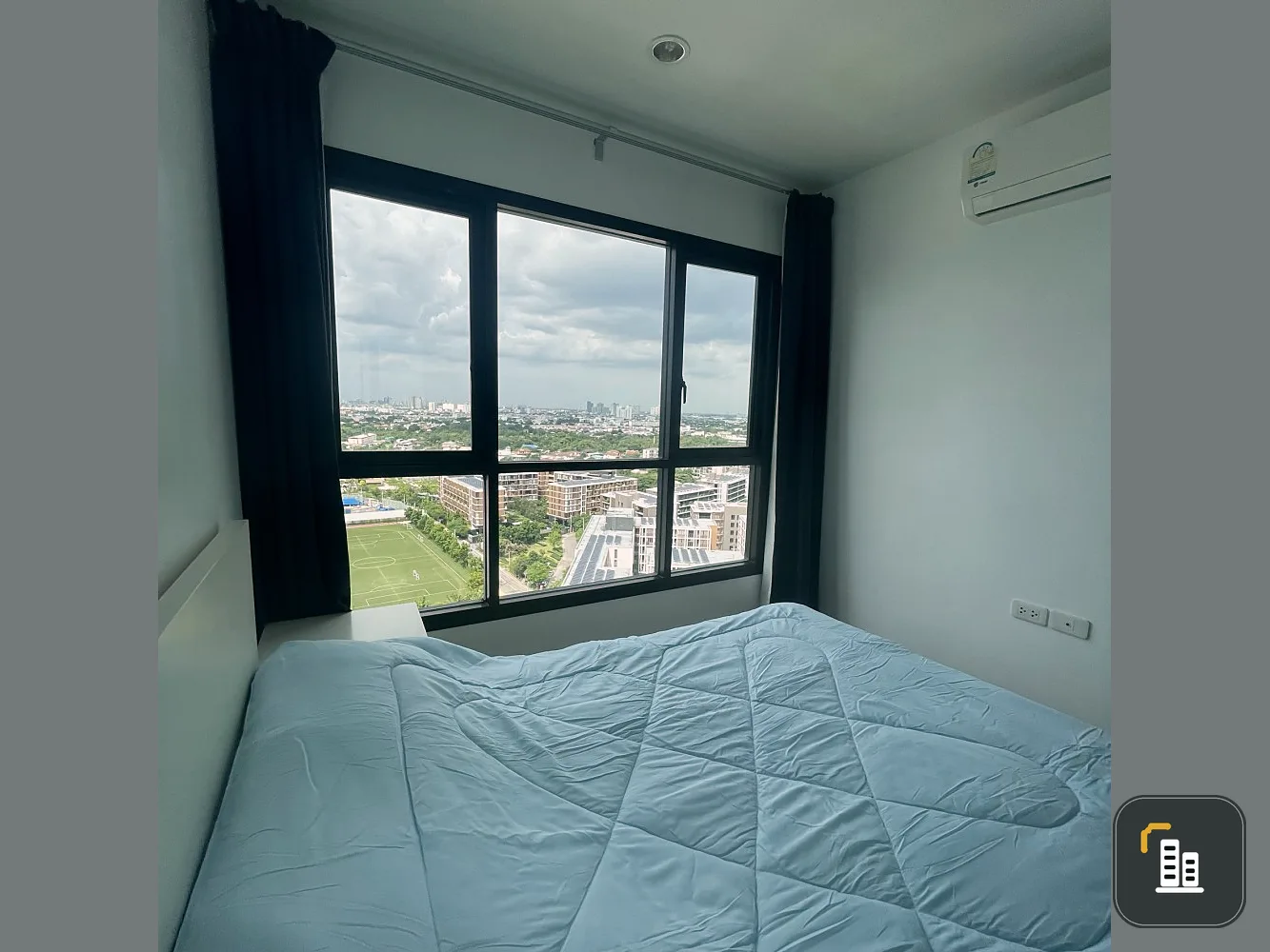 Condo for rent, The Base Park East, high floor, golden location, convenient transportation, don't miss it!!