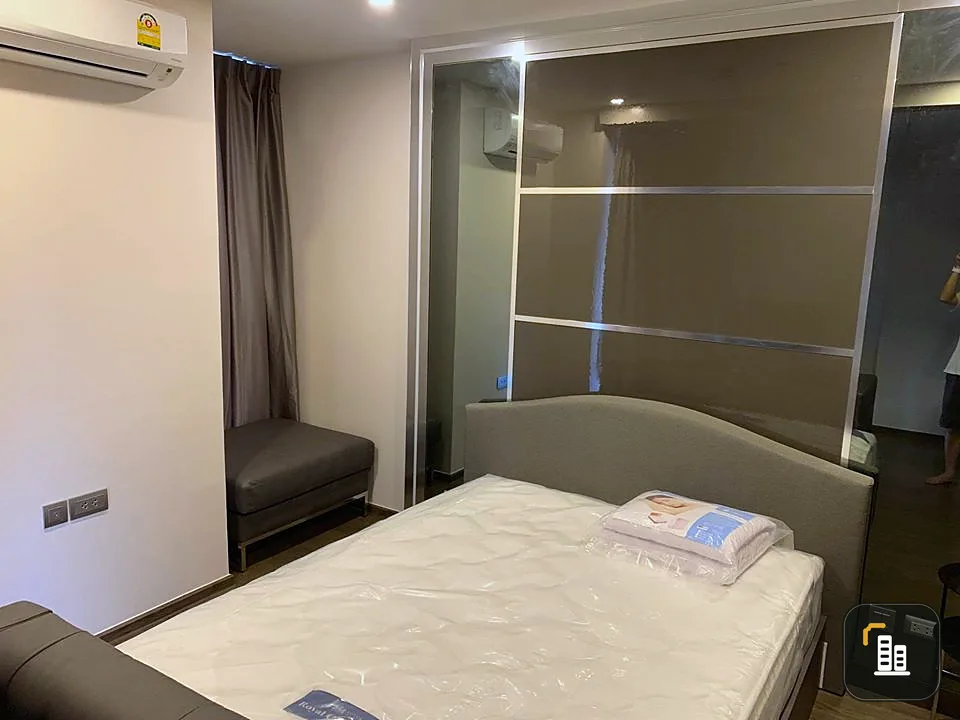 Condo for rent, Ideo Q Siam-Ratchathewi, fully furnished. Decorated in warm tones. If interested, don't miss it.