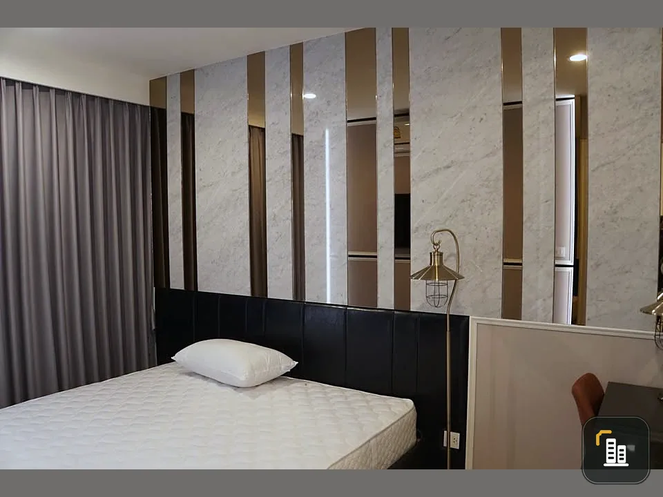 For rent or sale!! Life Asoke Condo, 17th floor, beautiful room, decorated in a luxurious style, real marble, hurry up and reserve it, don't wait!!