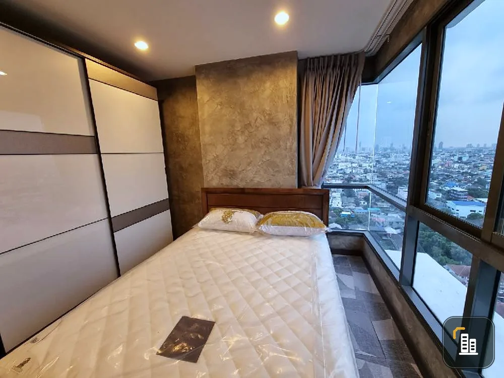 Condo for sale, Ideo Mobi Charan-Interchange, corner room, high floor, beautiful view, miss it and you will regret it !!