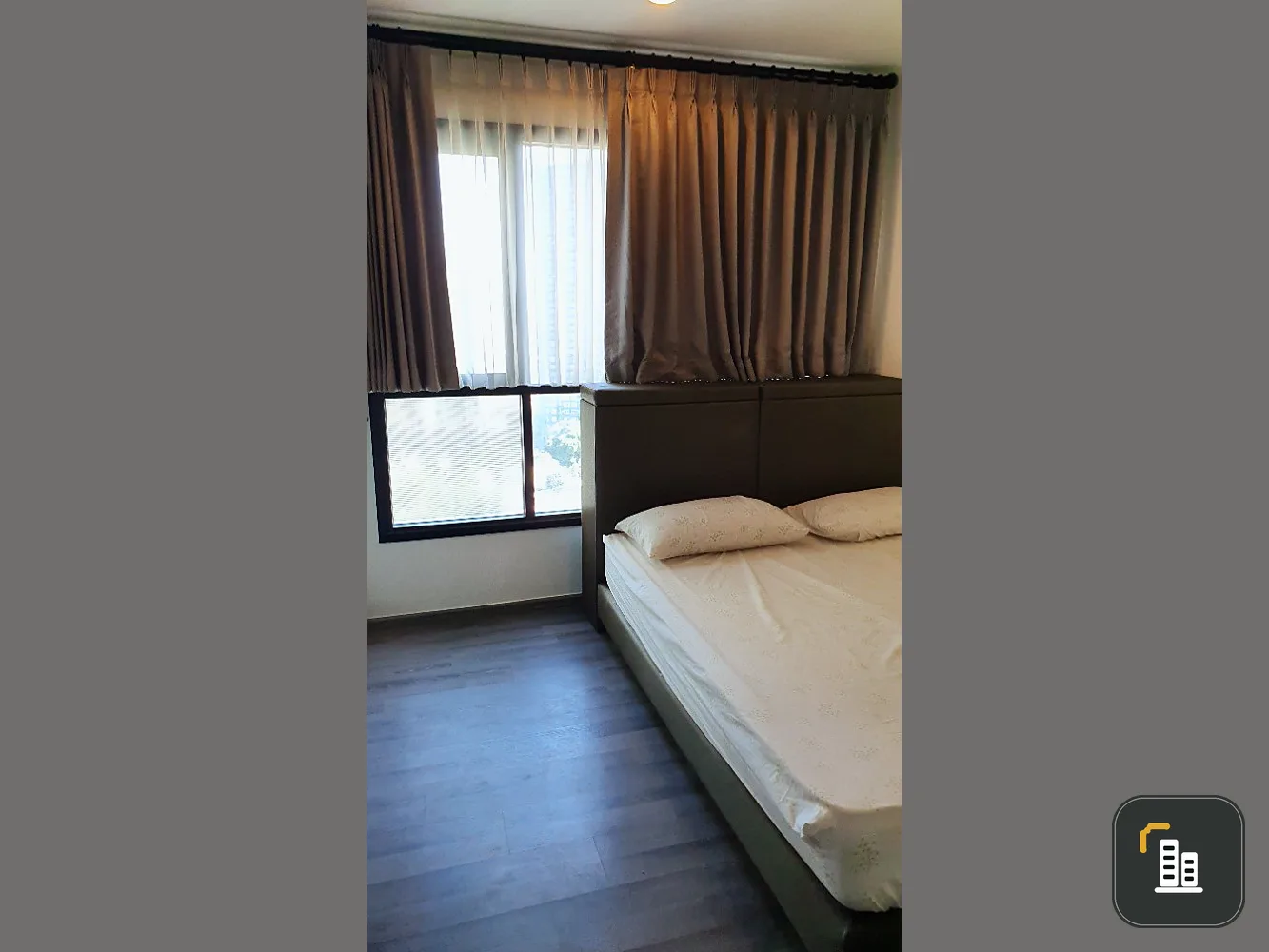 Condo for rent, The Base Park East, pool view. Furniture with electrical appliances, don't miss it!!