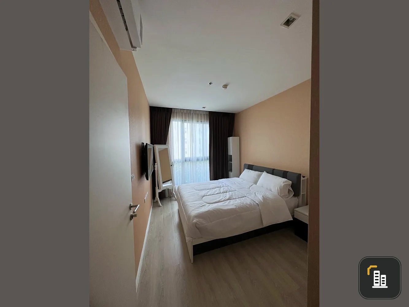 For rent!! Quinn Condominium,5th floor, Building A,corner room, beautifully decorated, fully furnished, this price is very worthwhile, don't miss it!!
