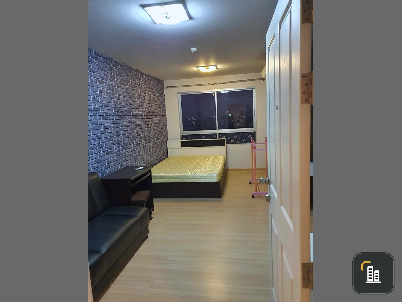 For sale or rent: Plum Condo Samakkhi, 8th floor, fully furnished and equipped with appliances. You can now own it!
