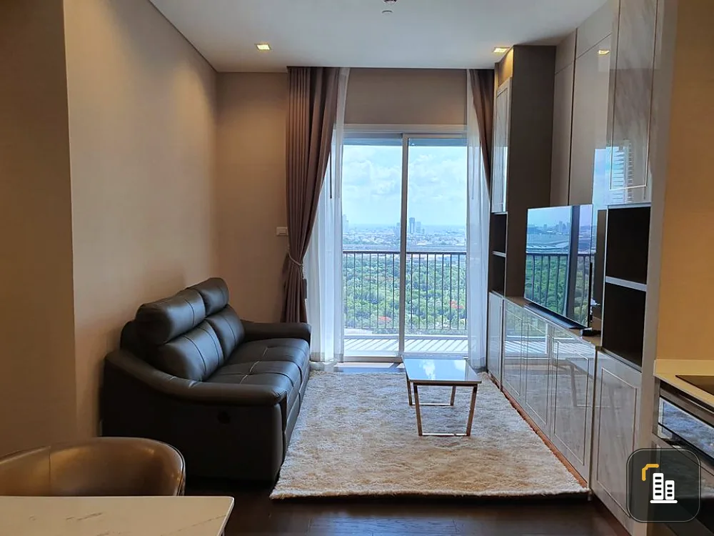 Condo for sale, The Saint Residences, Chatuchak view. Fully furnished, luxurious, built-in furniture, hurry and book now.