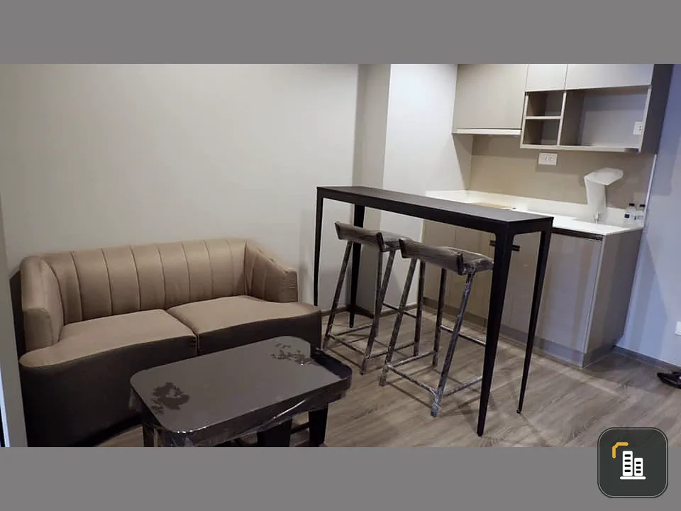 **New room** Ideo Mobi Rangnam condo for rent, rent ten thousand. View of the main pool The central area is very good. Urgent!