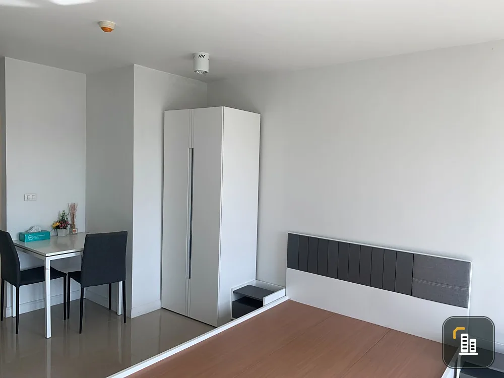 Sell/Rent Iris Avenue On Nut-Wongwaen, beautiful room, ready to move in!!