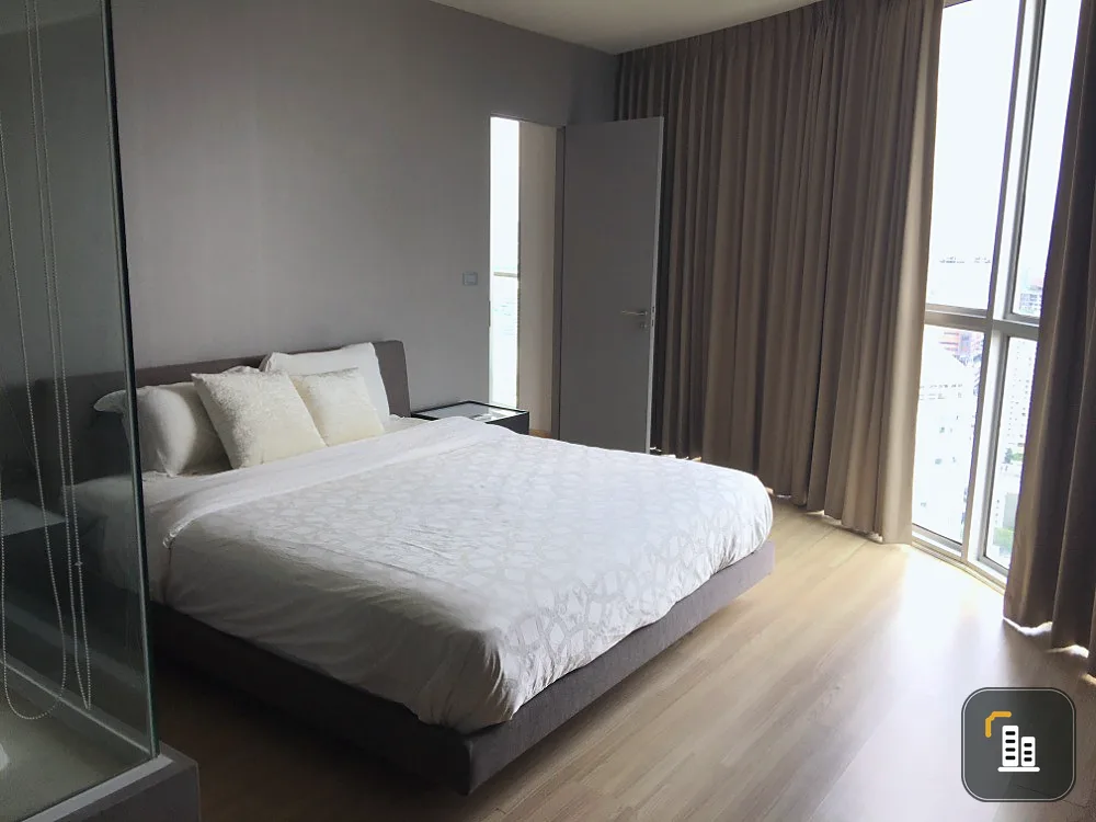 Condo for sale/rent Skywalk and Welz Residence, high floor, beautiful view, near bts Phra Khanong, good location, don't miss it!!