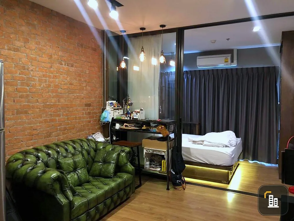 Condo for sale, The Tree Rio Bang O Station, 11th floor, pool view, Built In room, fully furnished, don't miss it.