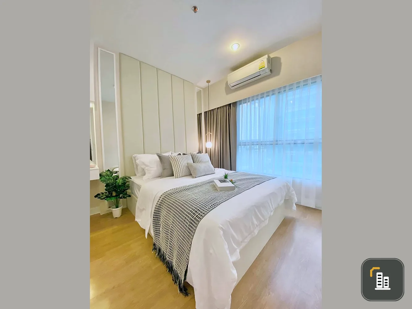 Selling The Parkland Grand Asoke-Phetchaburi, 10th floor, pool view, elegant decoration, very pleasant, do not miss this room.