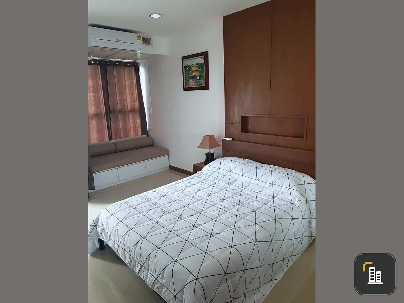 Condo for rent, The Address siam, private corner room, built-in kitchen, decorated in one tone, very comfortable, don't miss it.
