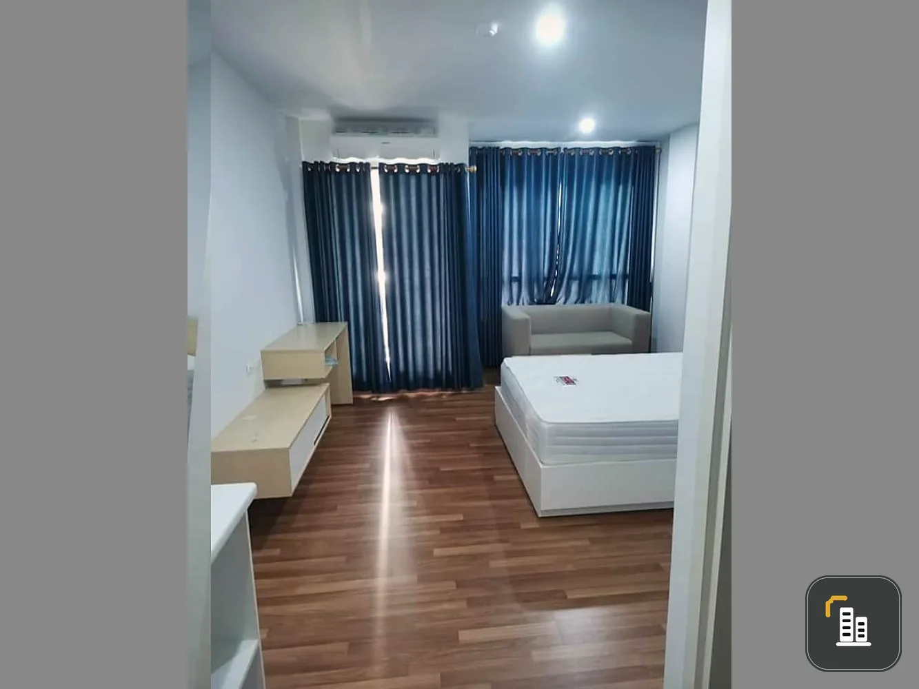 Condo for sale in Miami Bang Pu. (Sell with tenant) Beautiful room, very cheap price!!