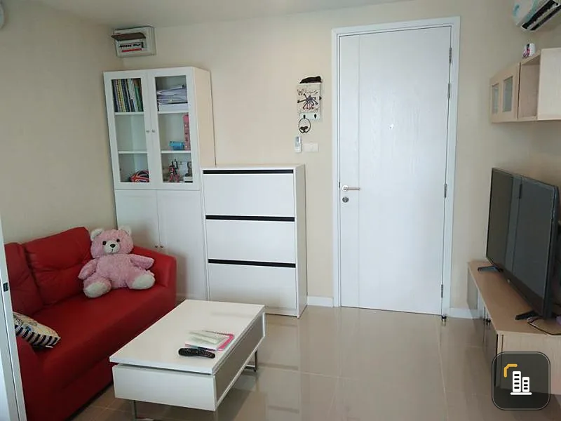 For Rent JW Condo @ Donmuang, very good location, Don Mueang area, opposite Don Mueang Airport, the most beautiful view, the building does not cover