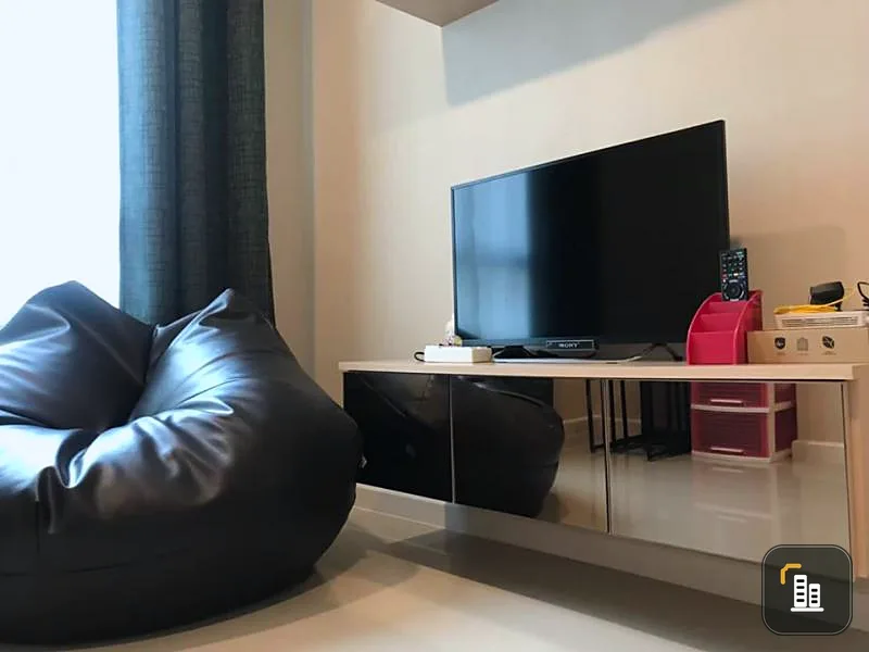 Urgent for sale / rent JW Condo @ Donmuang, Building D, 4th floor, garden view, furnished room, ready to move in.