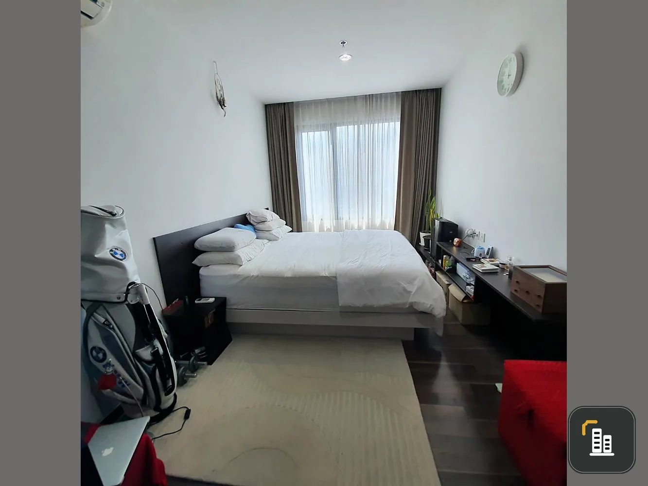 Urgent sale, Condo The Gallery Bearing, 2 bedrooms, 2 bathrooms, 23rd floor, built in decoration, fully furnished, ready to move in. Don't miss it.
