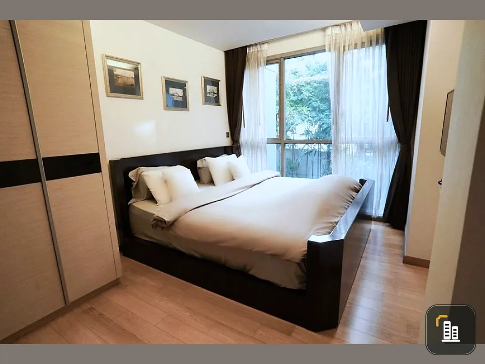 Condo for sale via Botany, Sukhumvit 47, 2nd floor, corner room, hard to find, only one floor per room. Hurry up to reserve.