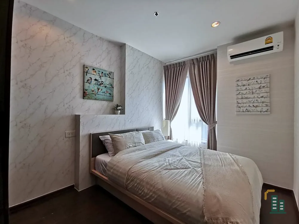 Selling!! C Ekkamai, swimming pool floor, fully furnished, can't miss it.!!
