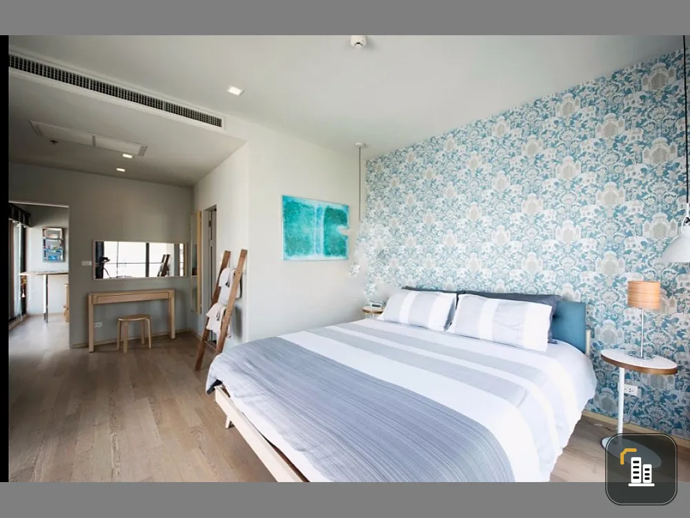 For rent, Noble Refine, beautiful room, furniture is ready, don't wait.