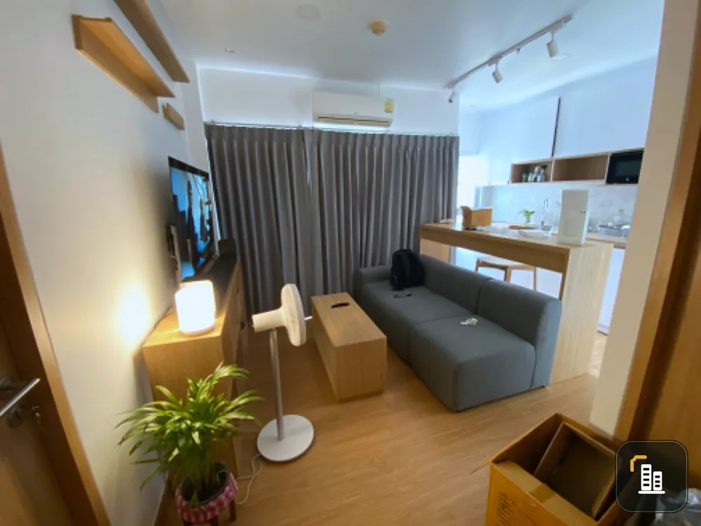 For Sale The Parkland Taksin - Tha Phra, north, swimming pool balcony, beautiful room, fully furnished, book now.