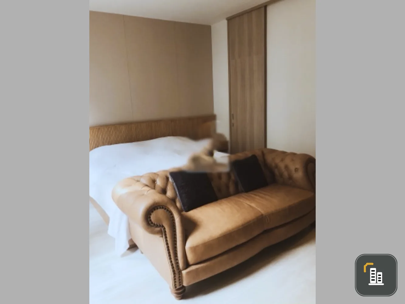 For rent, Noble Ploenchit, convenient transportation, ready to move in. Don't wait.