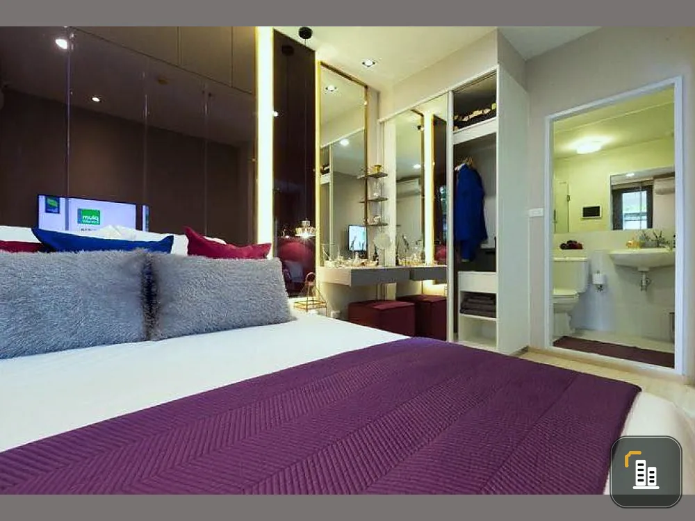 Sale down payment Plum Condo Pinklao Station, wide room, near Bang Yi Khan mrt, don't miss it !!